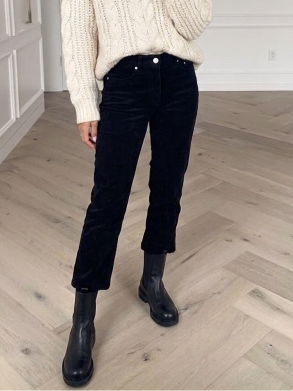 & Other Stories Corduroy Flares Black Minimalist Old Money Capsule Size 2